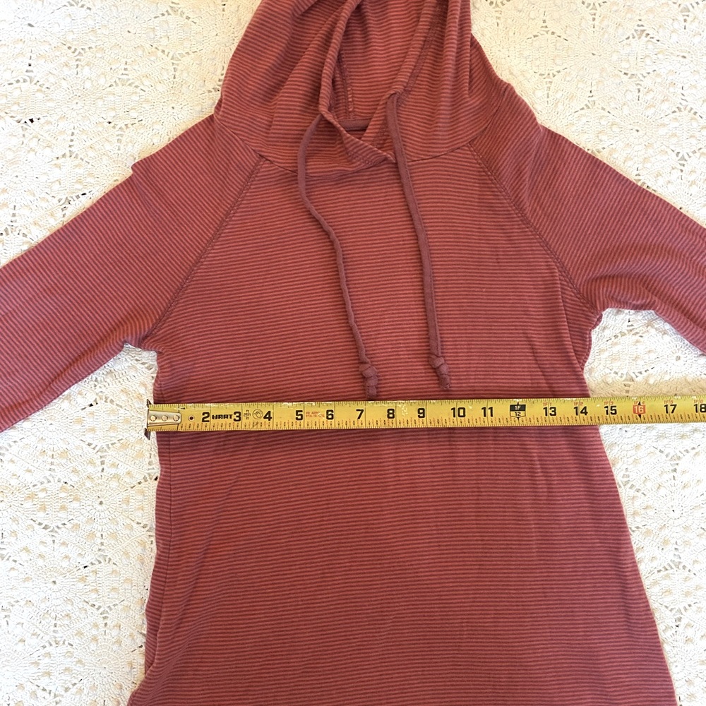 Eddie Bauer hooded long sleeve shirt